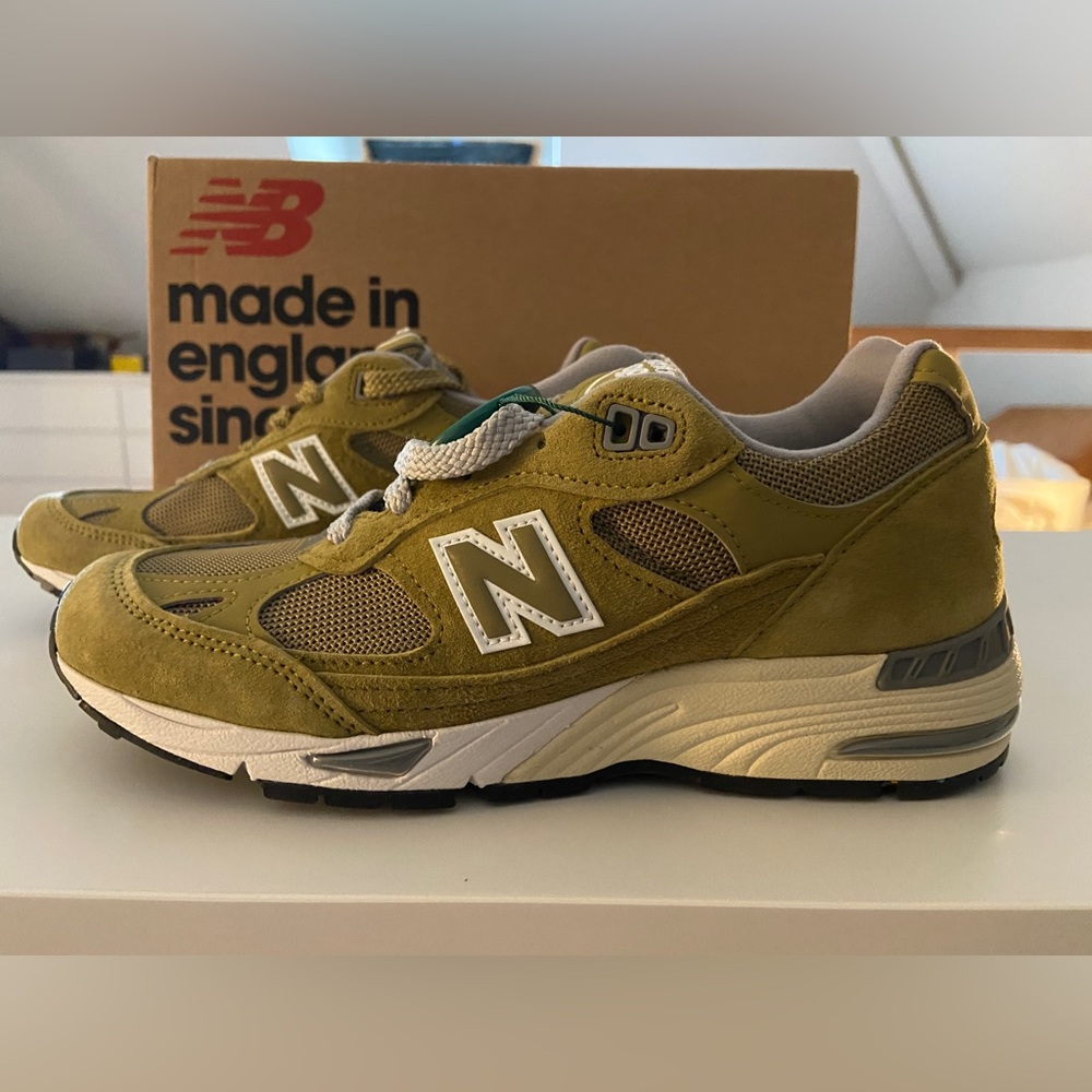 New Balance 991 Made in England - Green Moss - Size W6